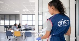 Favorisons le travail en journée, pour une responsabilité sociétale accrue dans nos prestations de propreté