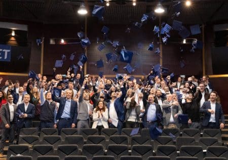 Cérémonie de remise des certificats du parcours « Les fondamentaux de l’Excellence commerciale » pour 115 collaborateurs Onet